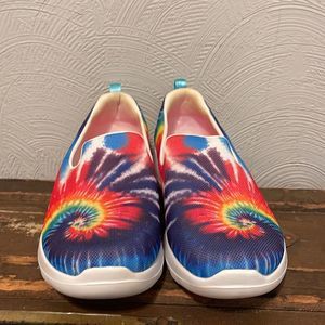 Skechers Womens Slip On Sneaker Shoes Go Walk Joy Tie Dye Size 9.5 Air